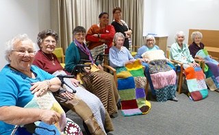 Knitted Blankets for the Homeless