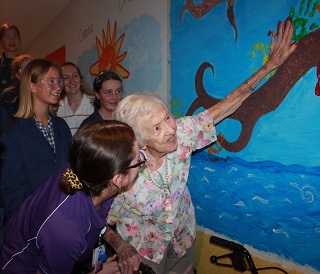 Aged Care Mural Brings Smiles From Years 11 to 100