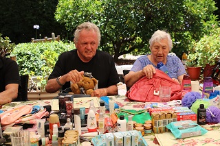 Bethanie’s Living Well Centre Spreads Christmas Cheer for MacKillop Family Services