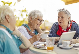 Five Benefits of Living in a Retirement Village