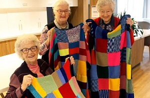 Blankets for the Homeless Knitted with Love