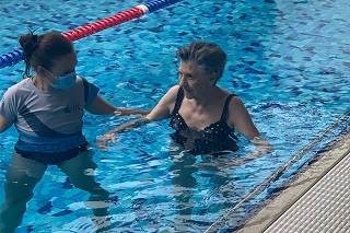 Primary Care Physiotherapist Zoe Helps 80-Year-Old Trudy Thrive Through Hydrotherapy at TLC Whitewater