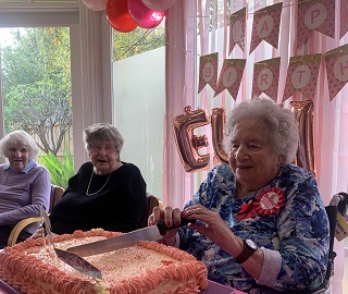 Eunice Celebrates 103rd Birthday at Medical & Aged Care Group Oaklea Hall