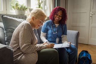 Why More Seniors Are Choosing Home Care Over Residential Care