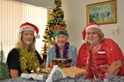 Mercy Health’s Dedicated Staff Bring Christmas Joy to Residents
