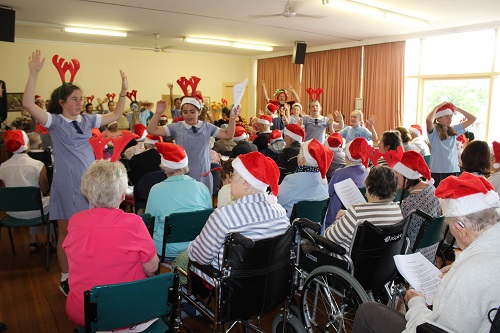Intergenerational Choir Brings Joy to Residents and Students