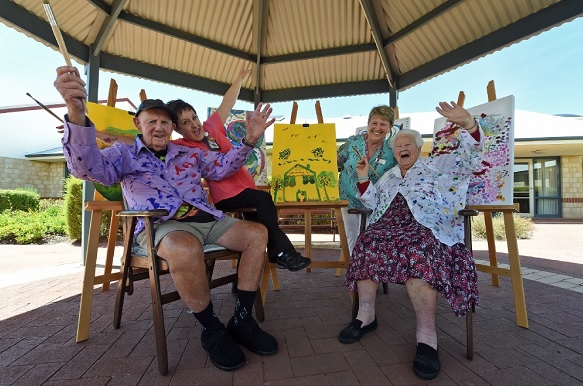 Brightwater Seniors Enjoy Art in the Park