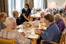 1Residential_Care_Oakfield_Lodge_Southern_Cross_Care_dining_DSC3108-3