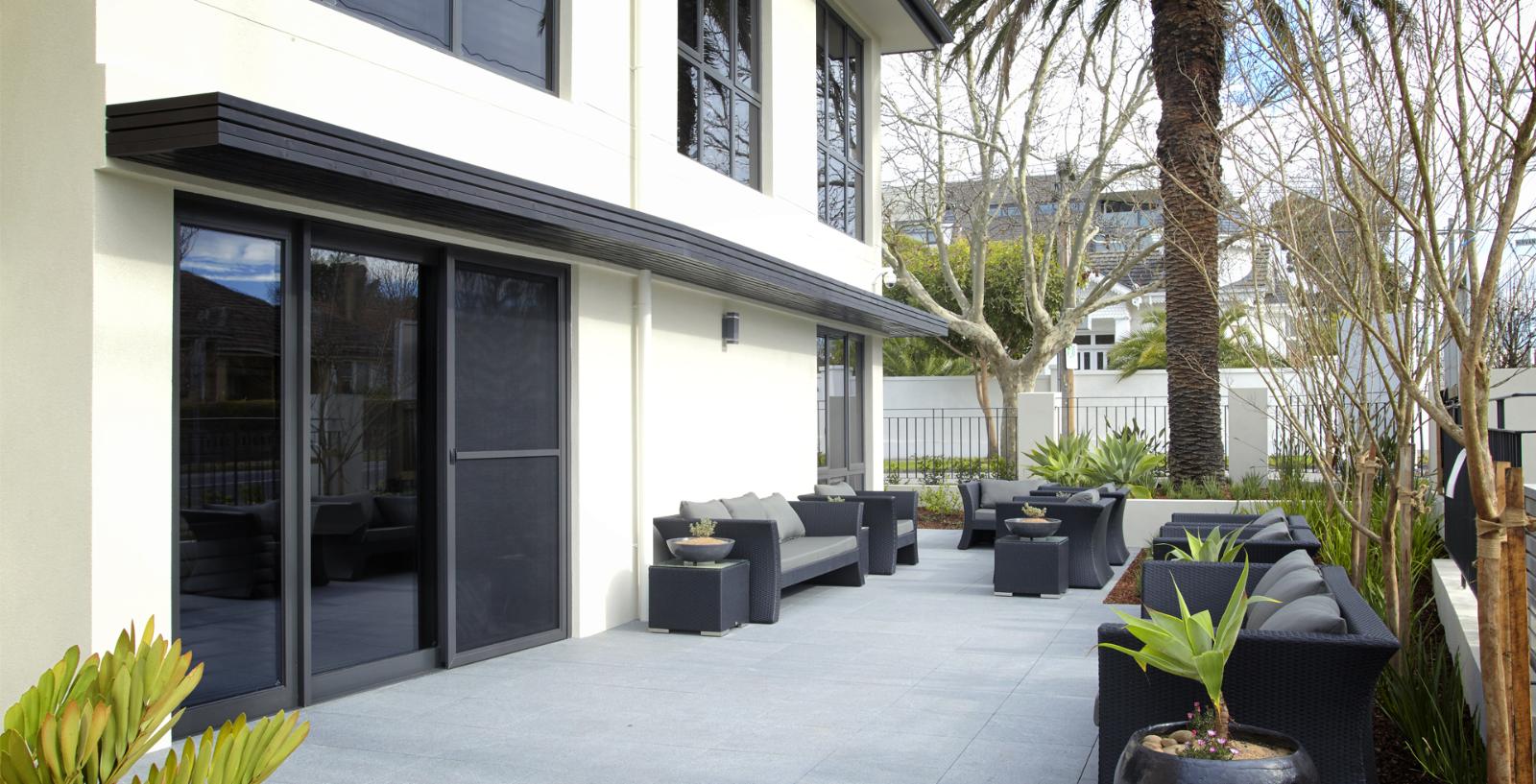 Arcare_Aged_Care_Nirvana_Avenue_Malvern_East_Outdoor_Seating